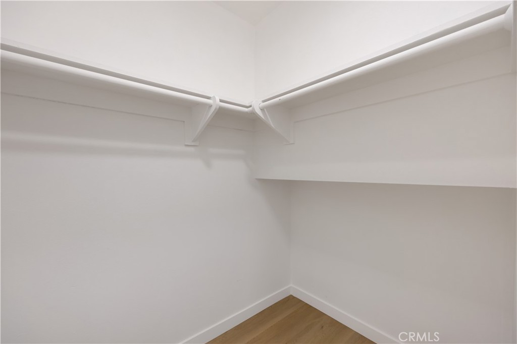 336 E Briardale Avenue 3