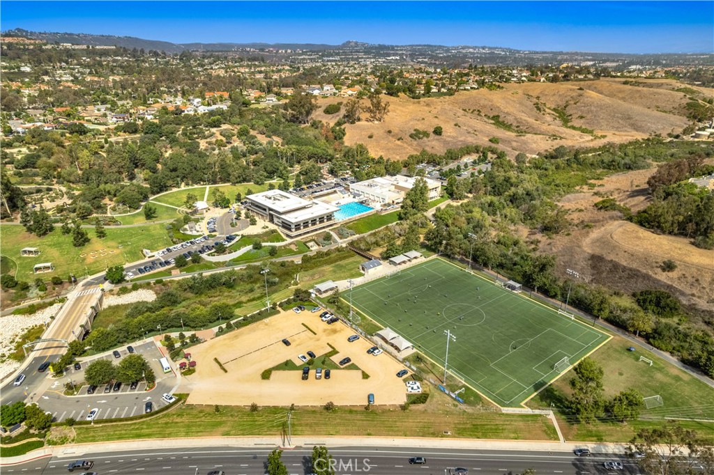 24255 Rue De Gauguin