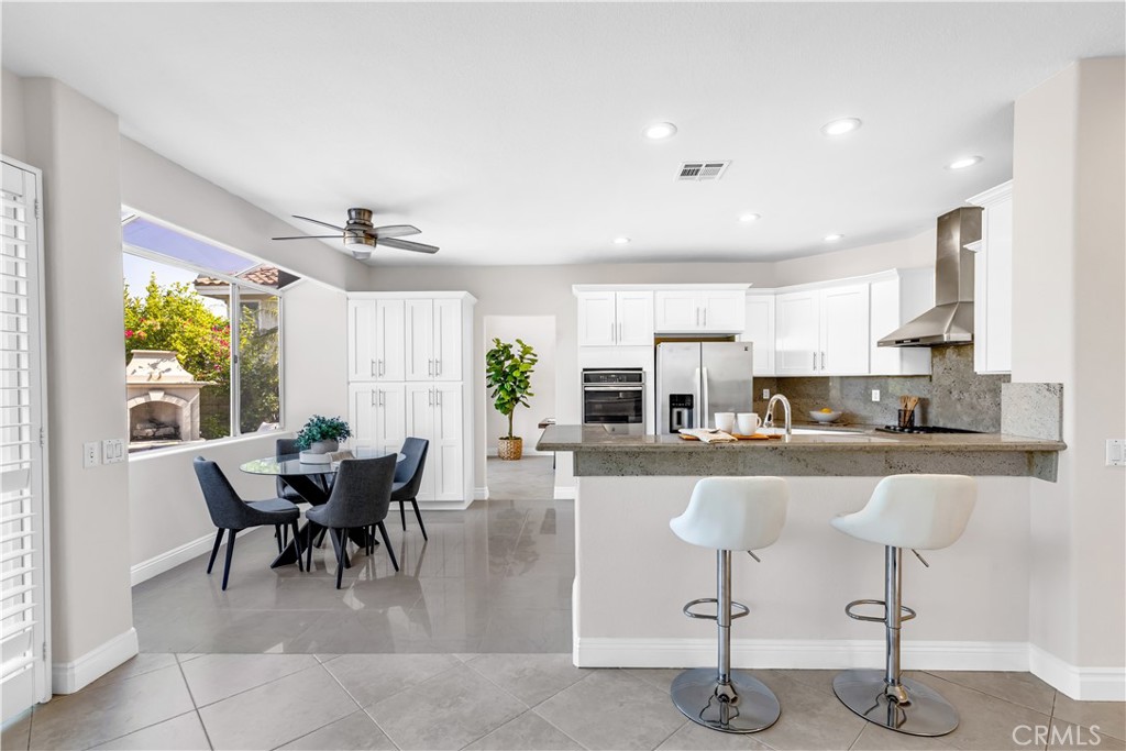 24255 Rue De Gauguin