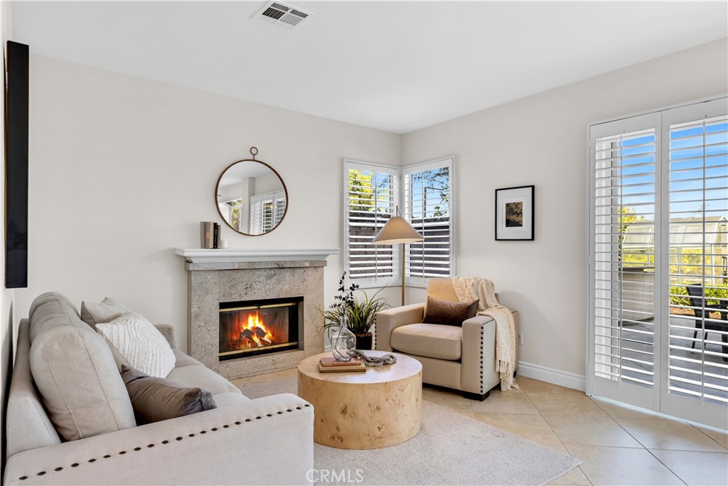 24255 Rue De Gauguin