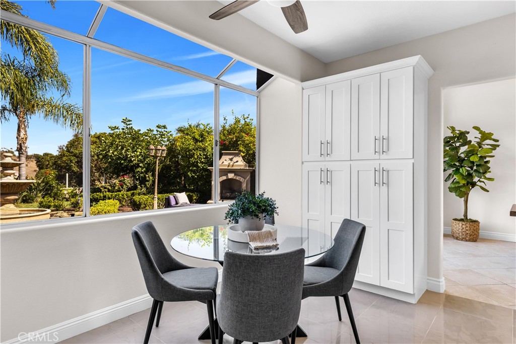 24255 Rue De Gauguin