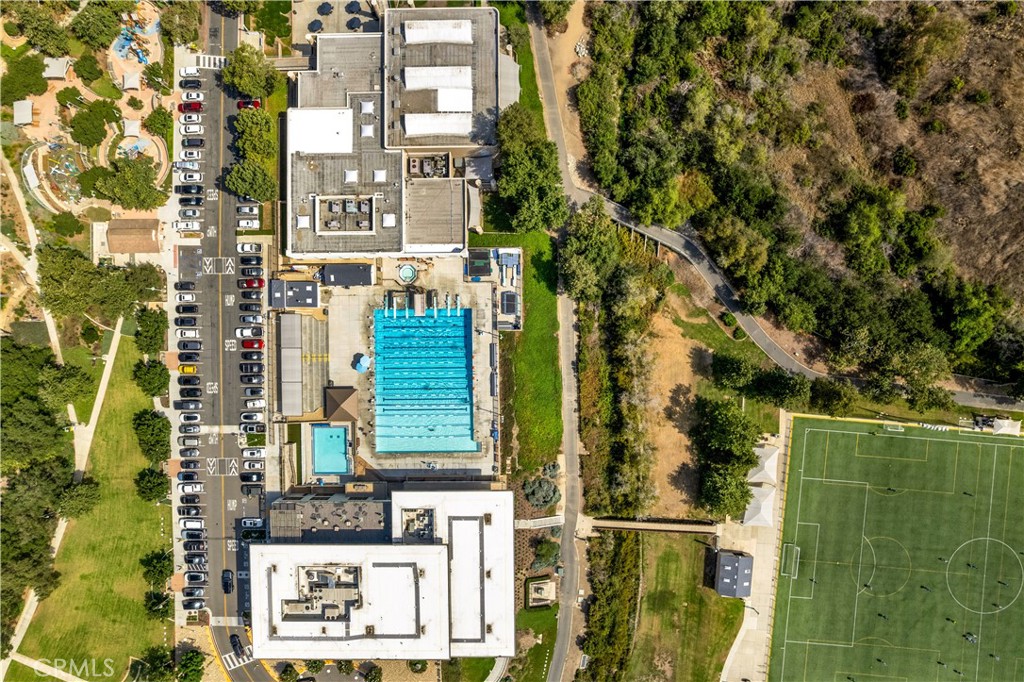 24255 Rue De Gauguin