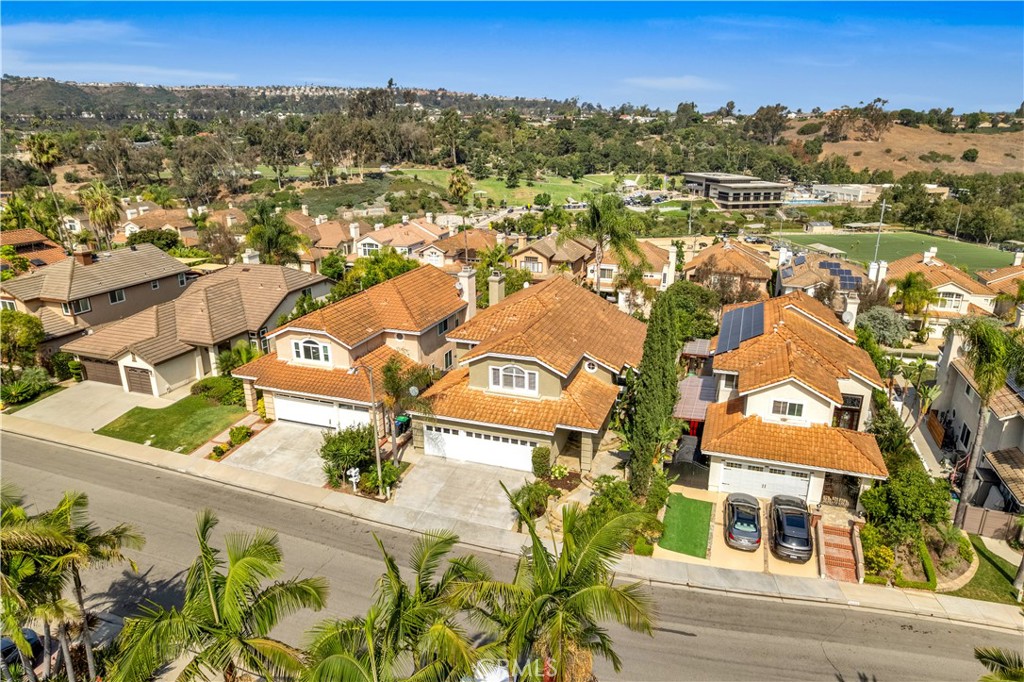 24255 Rue De Gauguin