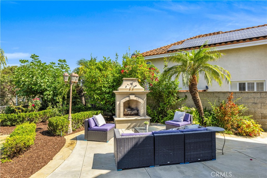 24255 Rue De Gauguin