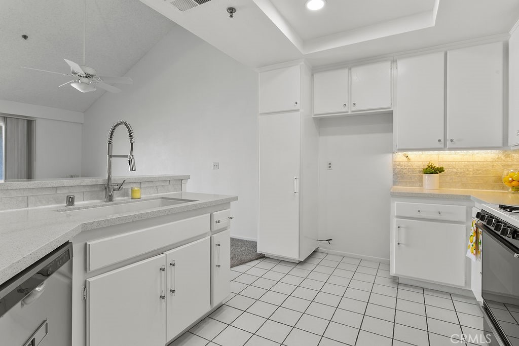 10371 Garden Grove Boulevard 20