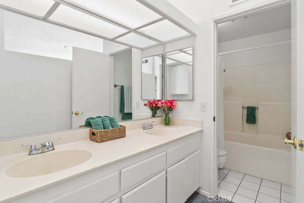 10371 Garden Grove Boulevard 20