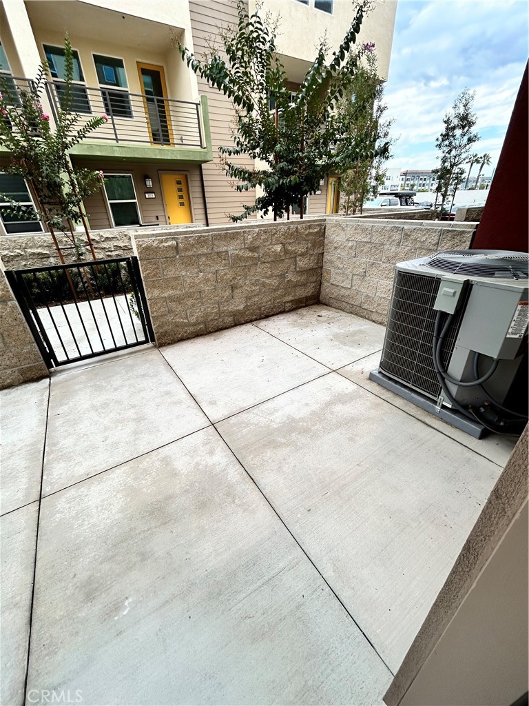 1669 W Lincoln Avenue 104