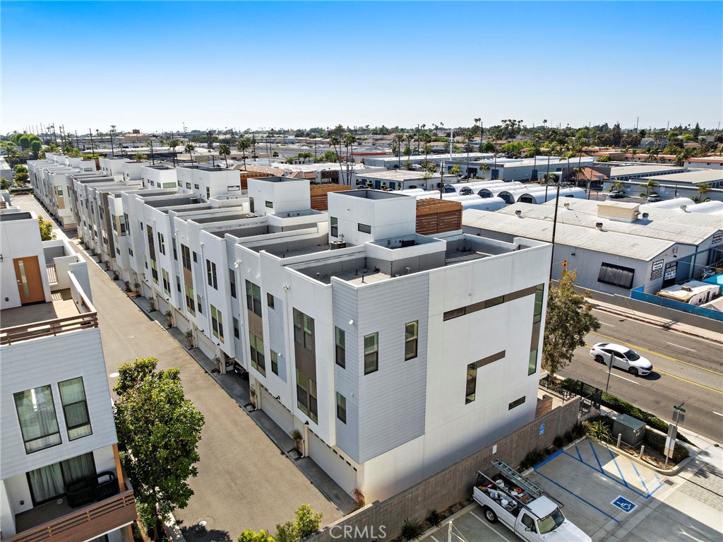 645 W 17th Street