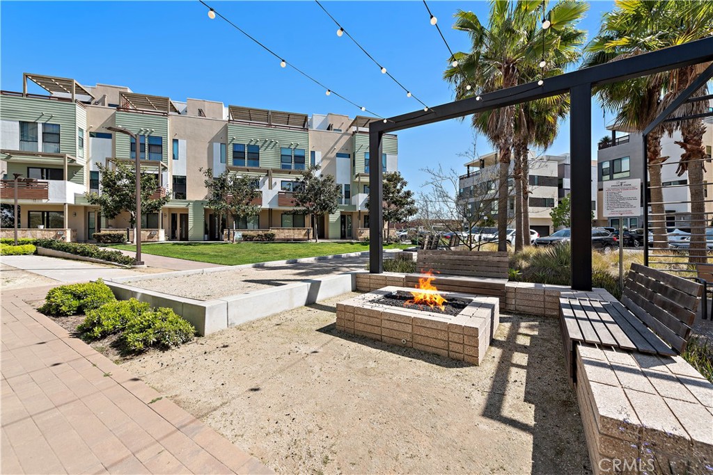 645 W 17th Street