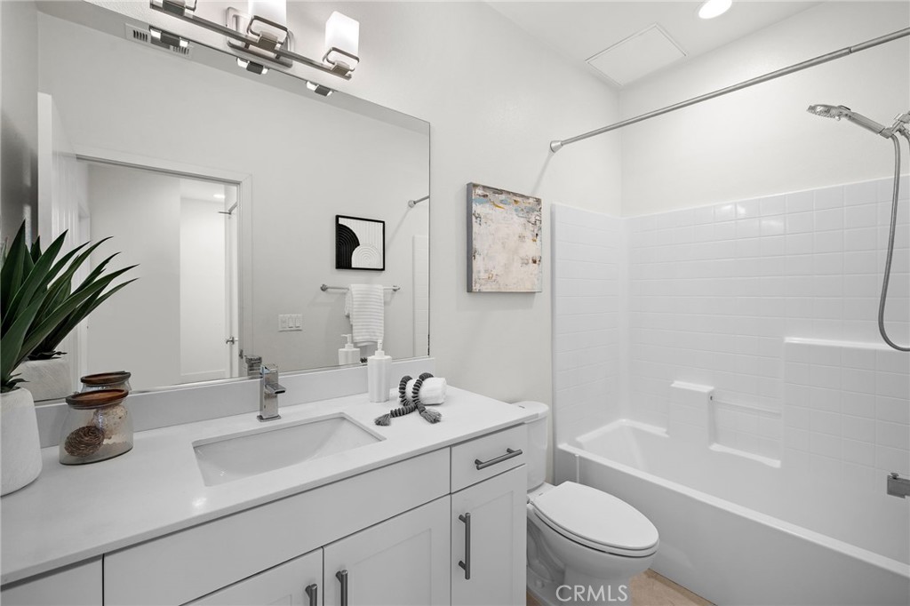 645 W 17th Street