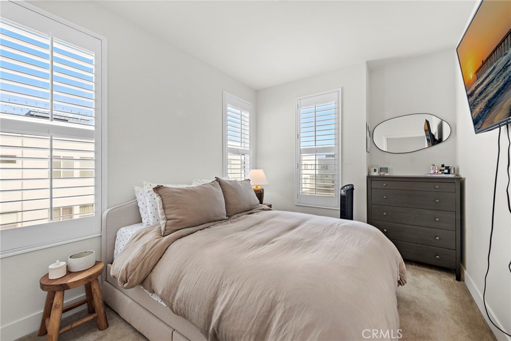 645 W 17th Street