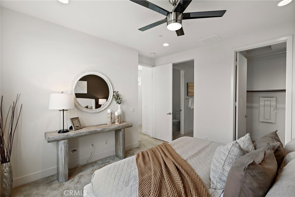 645 W 17th Street