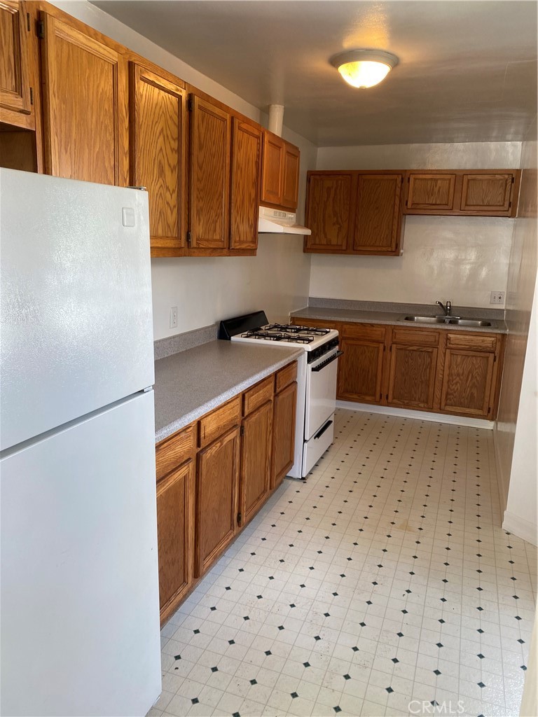 224 W Marquita