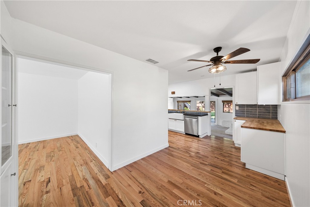 4425 Walnut Ave