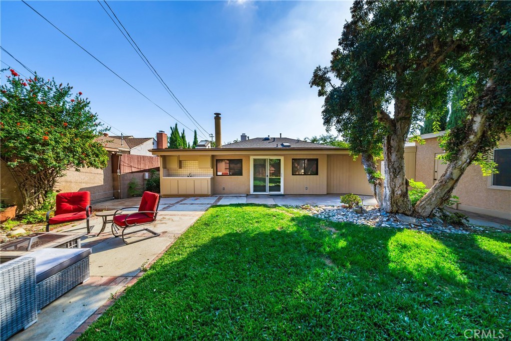 4425 Walnut Ave