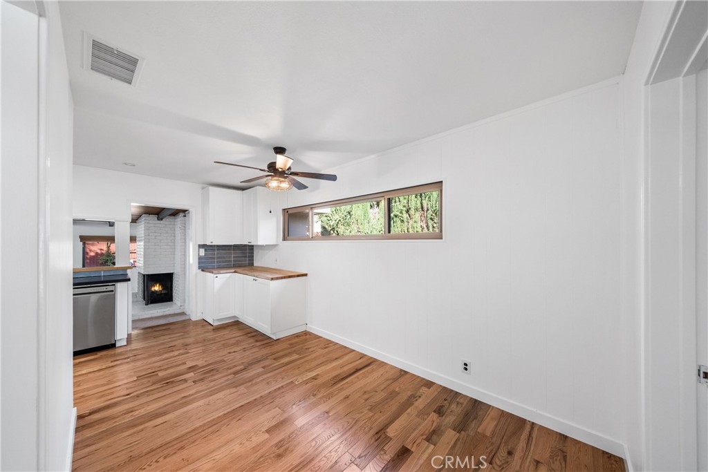4425 Walnut Ave