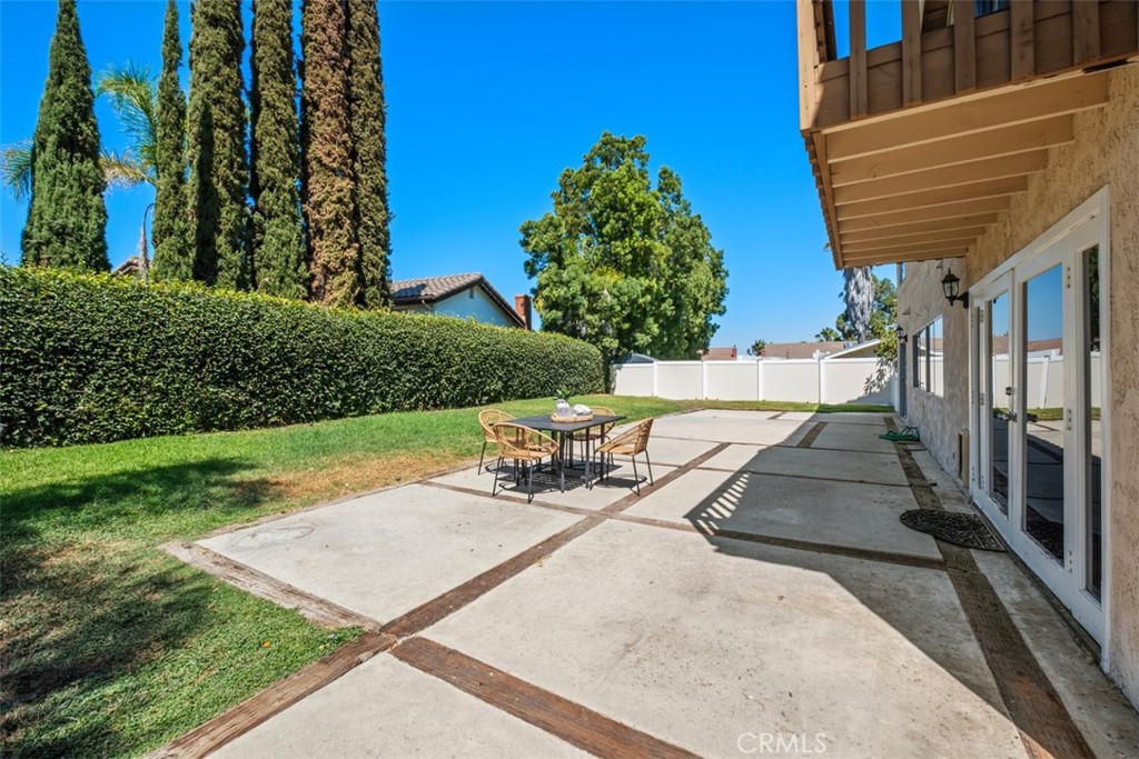 26856 La Sierra Drive