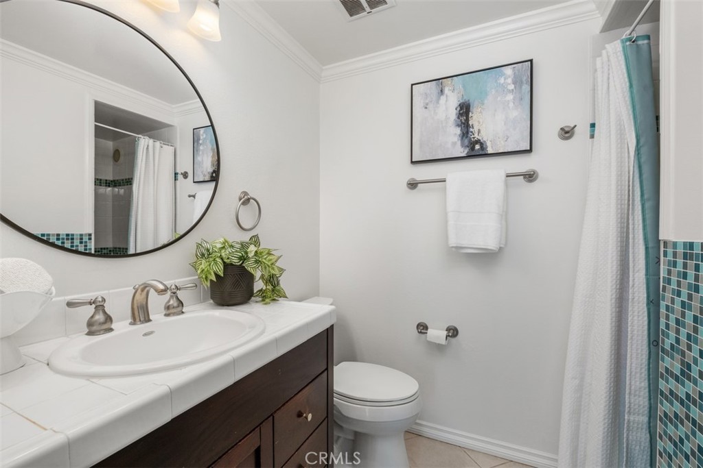 26856 La Sierra Drive