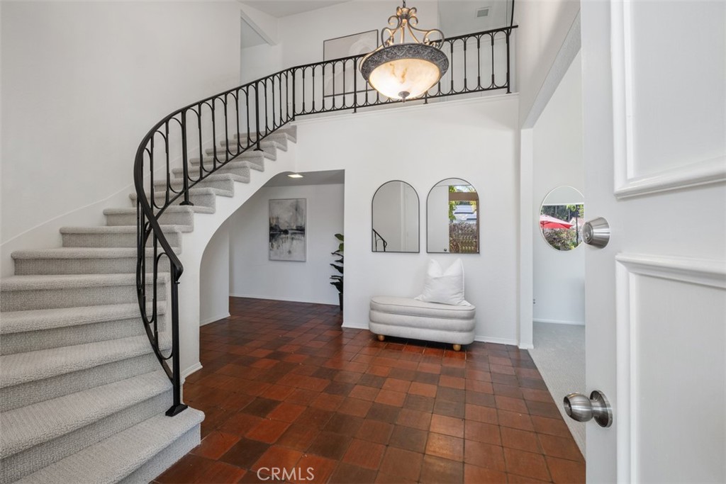 26856 La Sierra Drive