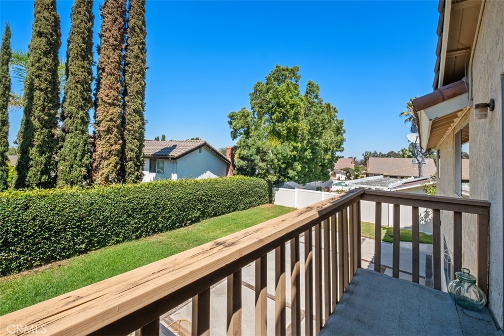 26856 La Sierra Drive