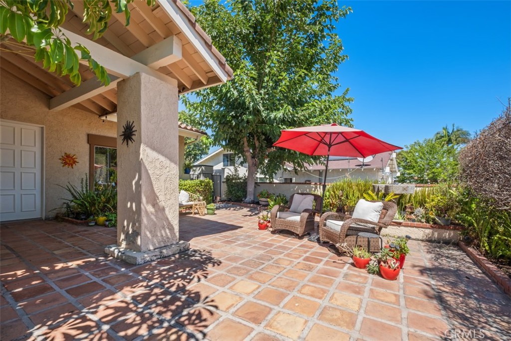 26856 La Sierra Drive