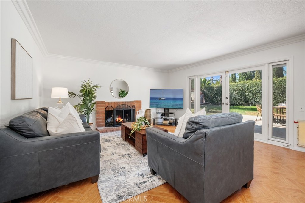 26856 La Sierra Drive