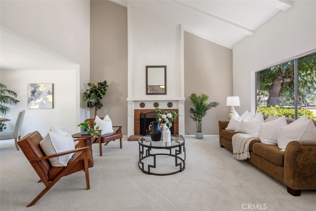 26856 La Sierra Drive