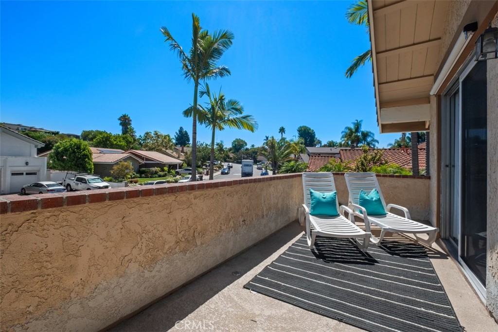 26856 La Sierra Drive