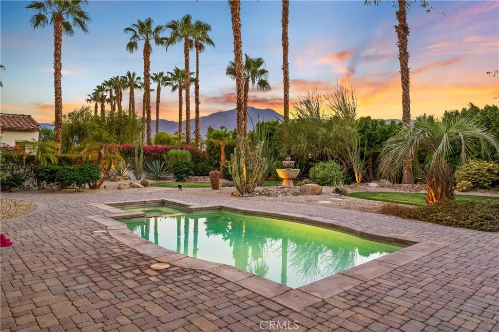 55215 Medallist Drive