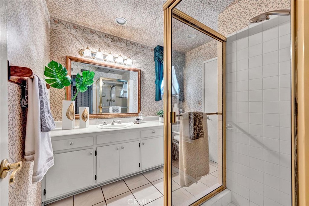 13331 Siskiyou Street