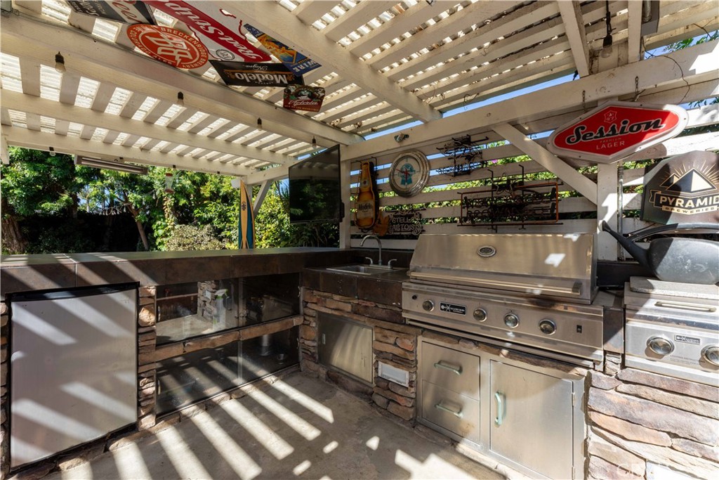 19922 Carmania Lane