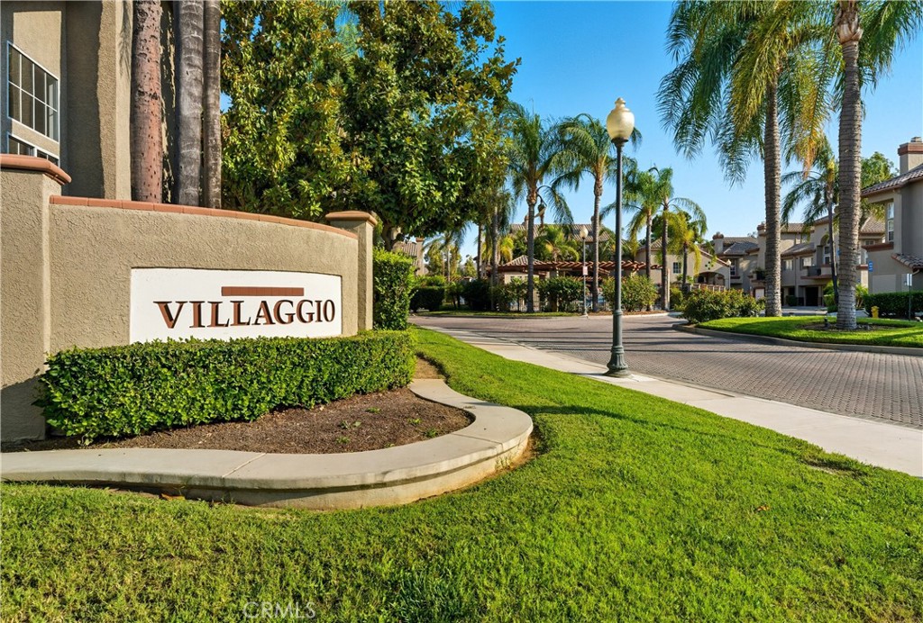 2925 Via Toscana 202