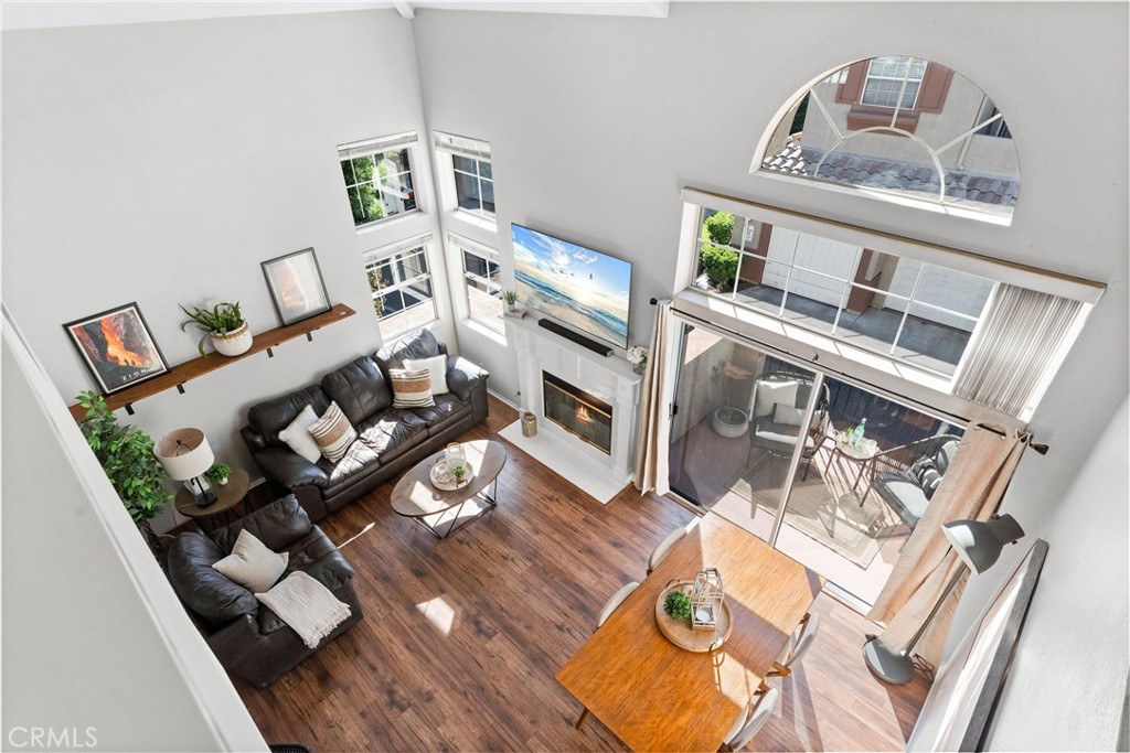 2925 Via Toscana 202