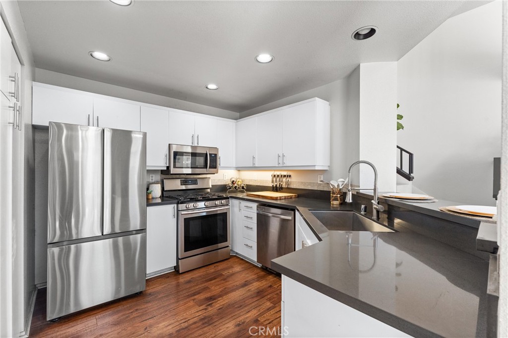 2925 Via Toscana 202