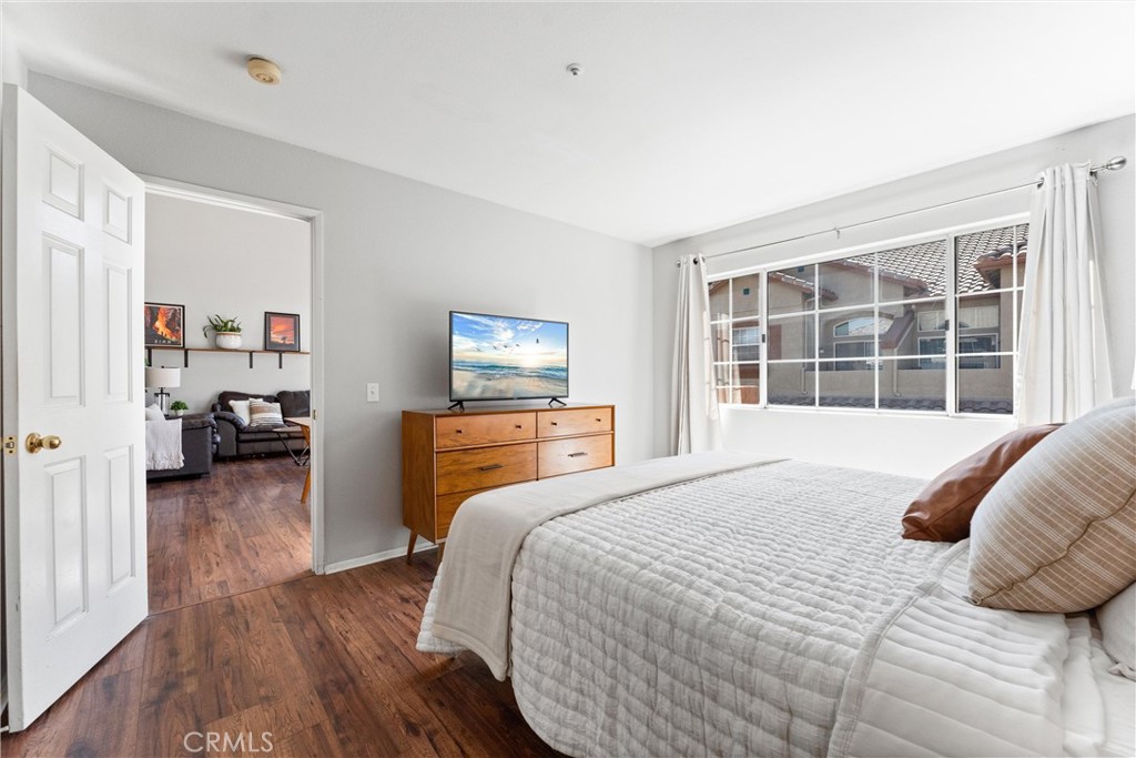 2925 Via Toscana 202