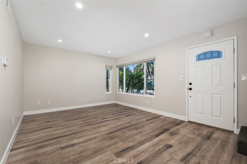 33602 Blue Lantern Street B