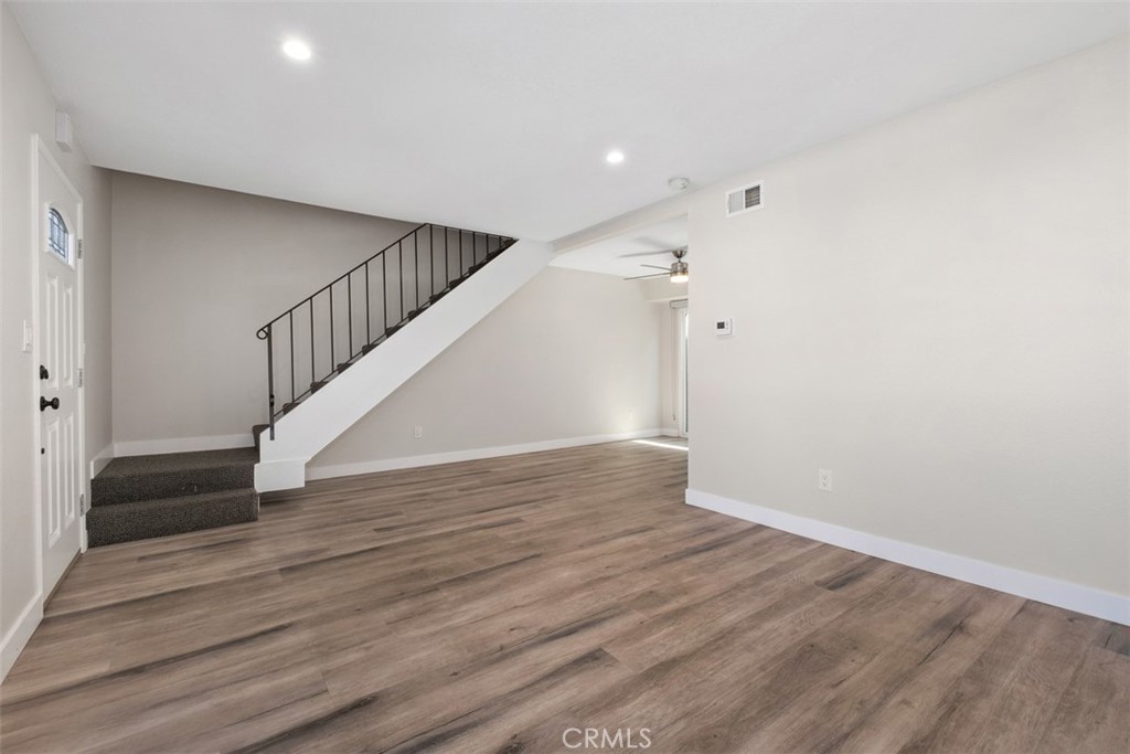 33602 Blue Lantern Street B