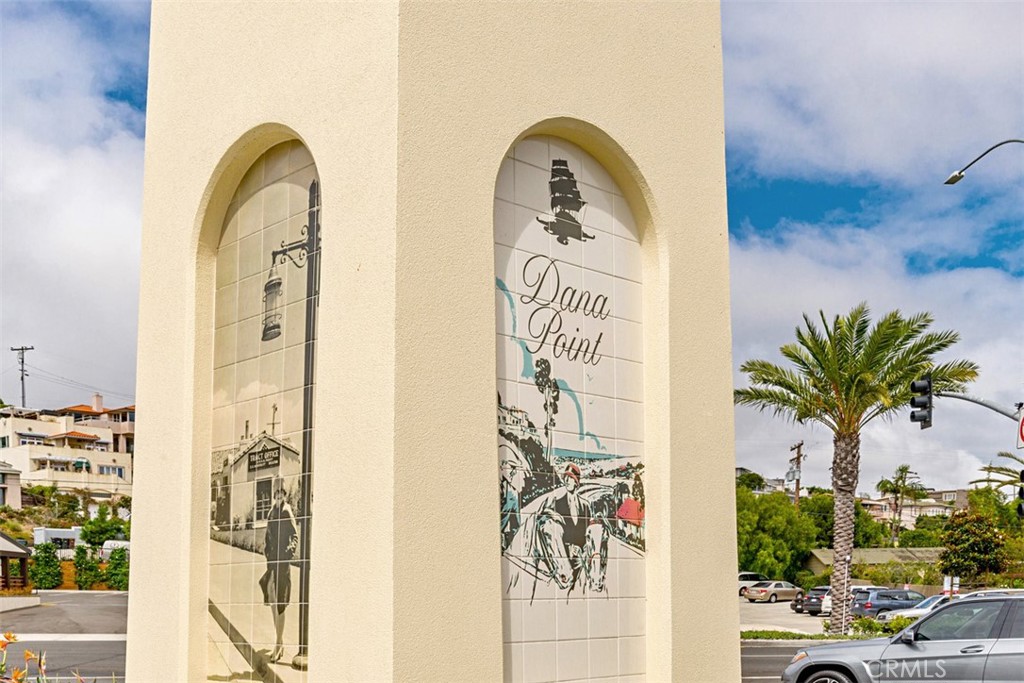 33602 Blue Lantern Street B