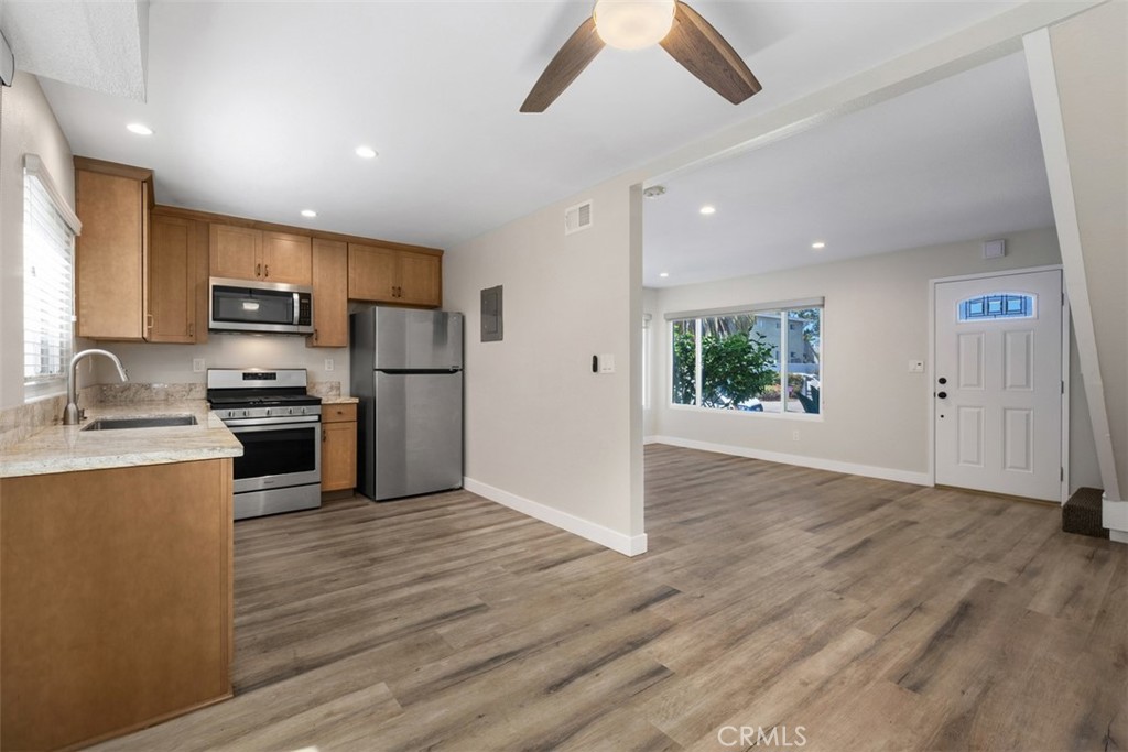 33602 Blue Lantern Street B