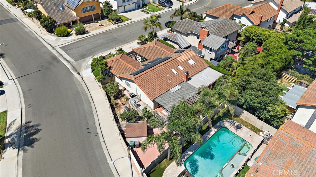 19352 Sailwind Lane