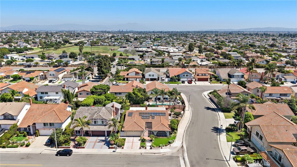 19352 Sailwind Lane