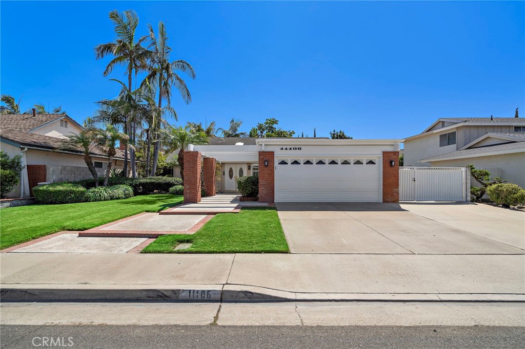 11106 Coral Aloe Avenue