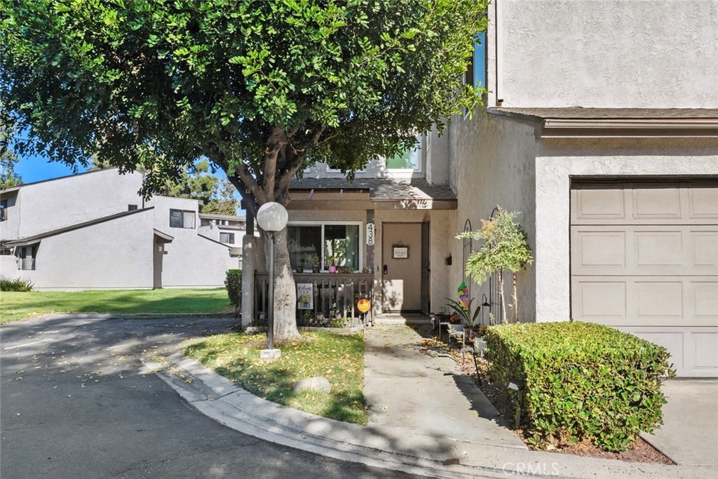 438 N Via Capri