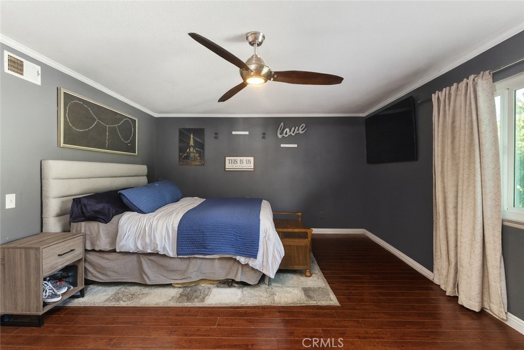 438 N Via Capri