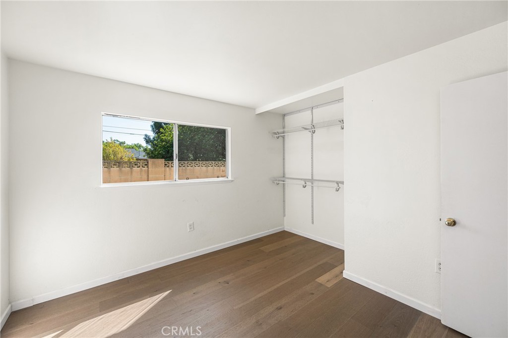 982 N Shaffer Street