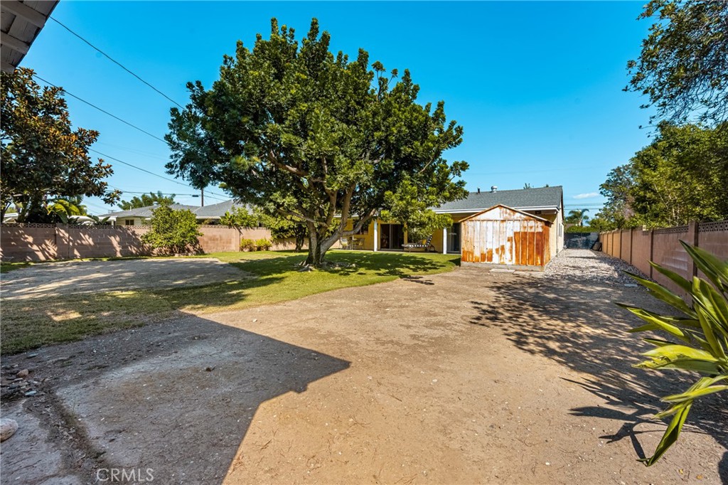 982 N Shaffer Street