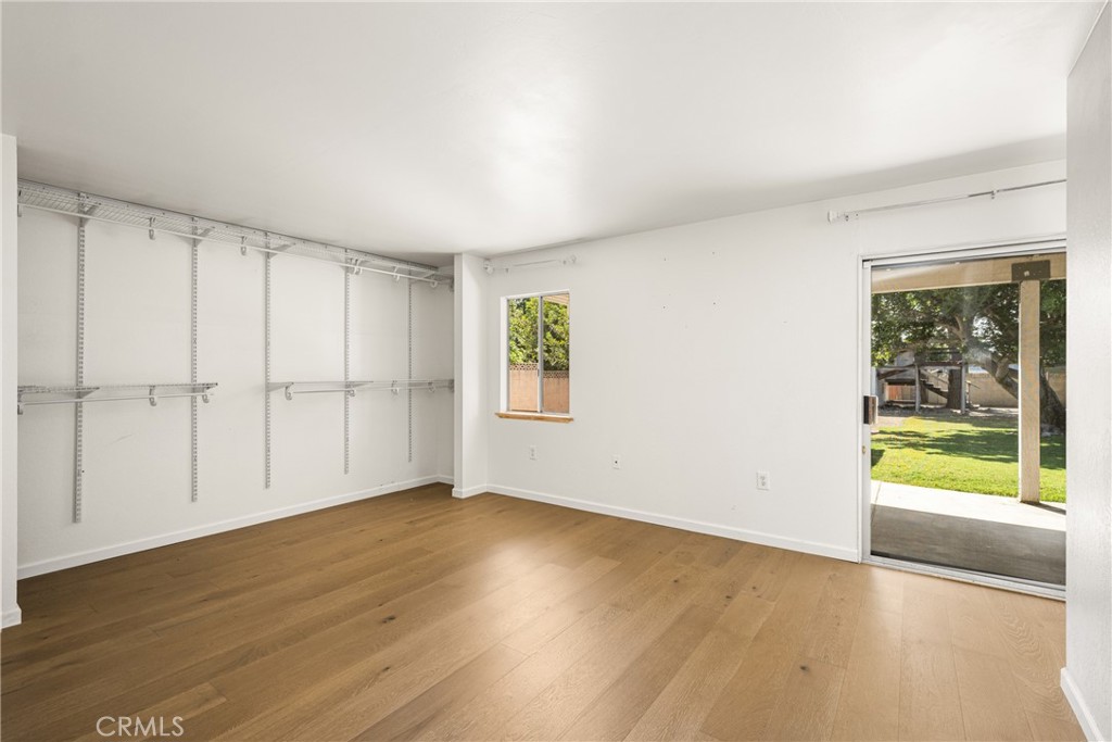 982 N Shaffer Street