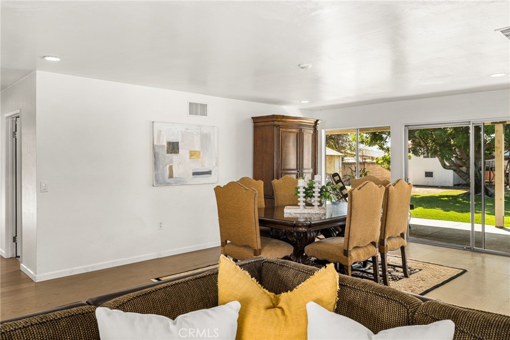 982 N Shaffer Street