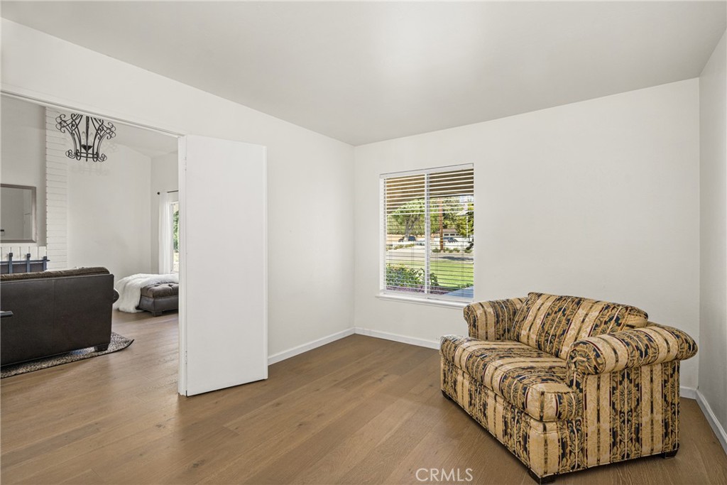 982 N Shaffer Street