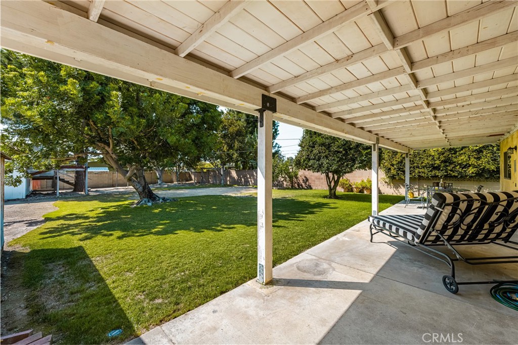 982 N Shaffer Street